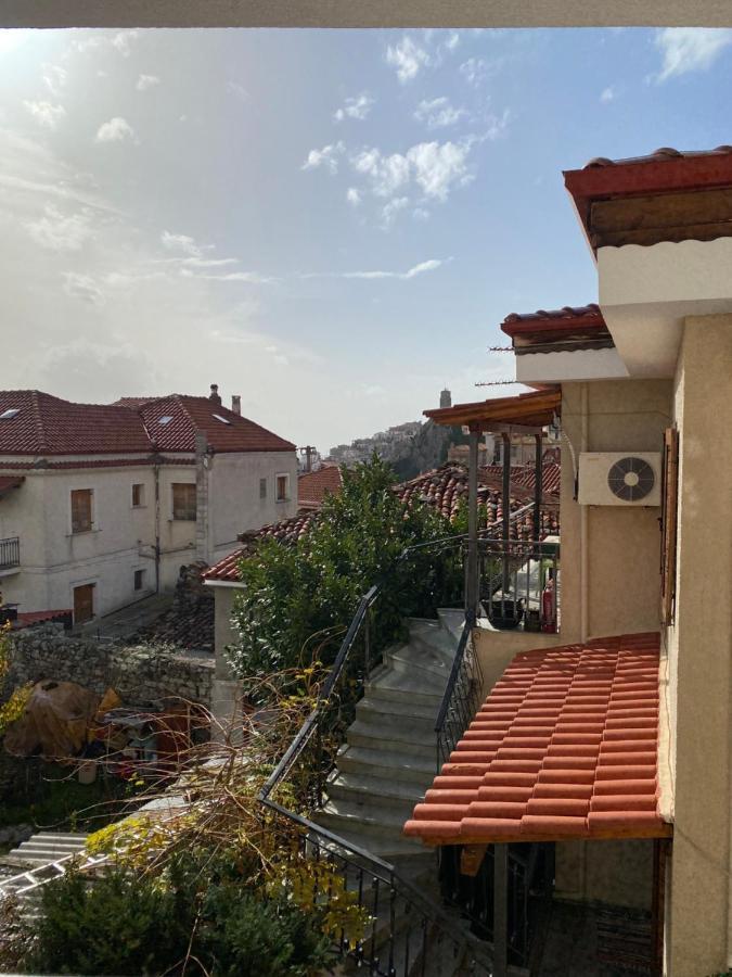 Mountain / Center Villa
